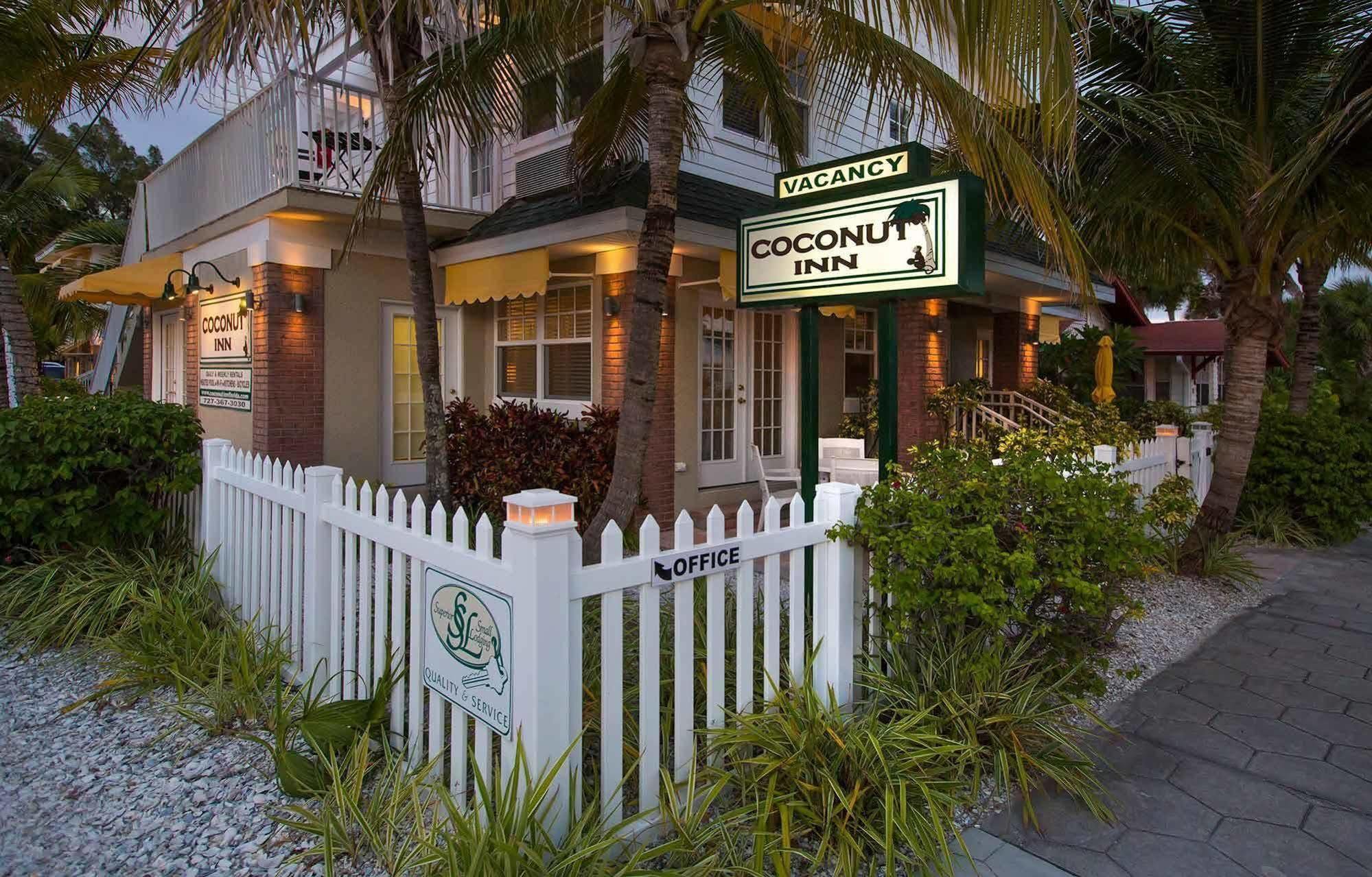 Coconut Inn Pass-A-Grille Beach セント・ピート・ビーチ エクステリア 写真